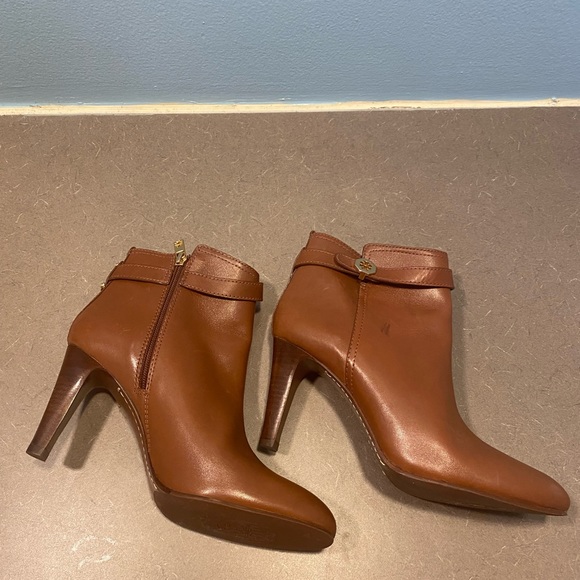 Tory Burch Logo Ankle boots, unboxed, great condition, size 11M - Picture 7 of 14